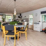 4 Star Holiday Home In Hemmet *