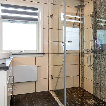 Prázdninový dům 8 Person In *